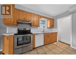 224 CULVER CRESCENT - 2
