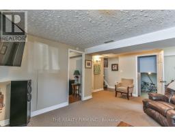 13 VANBUSKIRK DRIVE - 23
