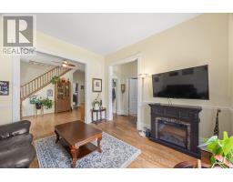 25 ERIE STREET - 10