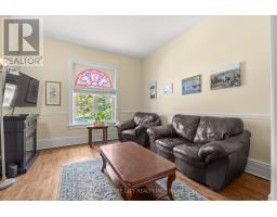 25 ERIE STREET - 9