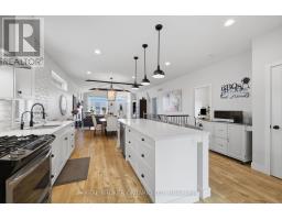 4 DORAL COURT - 12