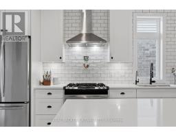 4 DORAL COURT - 15