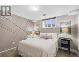 4 DORAL COURT - 32