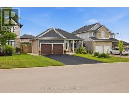 4 DORAL COURT - 36