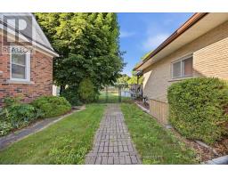 303 SIMCOE STREET - 29