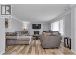 303 SIMCOE STREET - 5