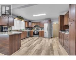 303 SIMCOE STREET - 7