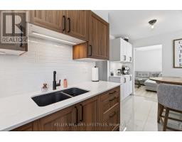 26 CAPRICE CRESCENT - 13