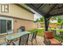 26 CAPRICE CRESCENT - 39