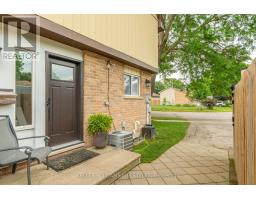 26 CAPRICE CRESCENT - 5