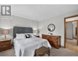 22 HERITAGE COURT - 19