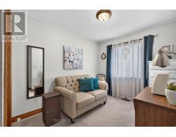 22 HERITAGE COURT - 24