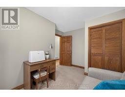 22 HERITAGE COURT - 26
