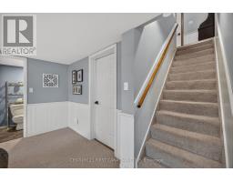 22 HERITAGE COURT - 33