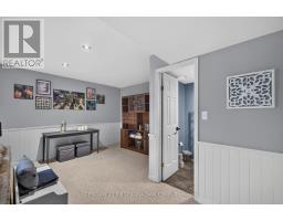 22 HERITAGE COURT - 36