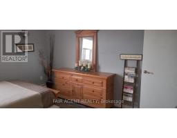 410 - 931 WONDERLAND ROAD S - 16