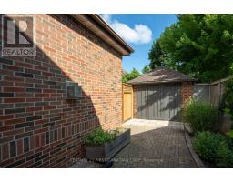 398 VICTORIA STREET - 32