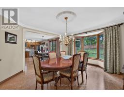 27 STIRRUP COURT - 18