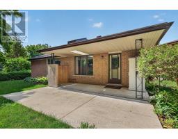 27 STIRRUP COURT - 36