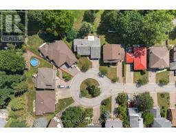27 STIRRUP COURT - 43