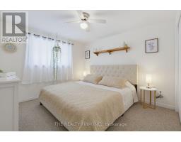 493 MAPLE STREET - 18