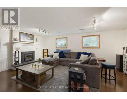 493 MAPLE STREET - 21