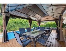 493 MAPLE STREET - 31