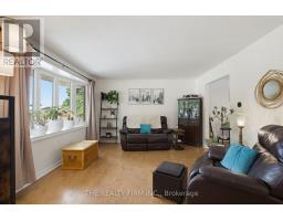 493 MAPLE STREET - 4