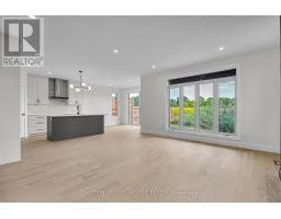 58 BRISCOE CRESCENT - 12