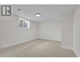 58 BRISCOE CRESCENT - 38