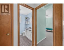 33 OLDEWOOD CRESCENT - 16