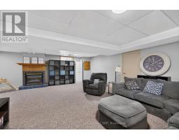 33 OLDEWOOD CRESCENT - 30