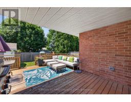 33 OLDEWOOD CRESCENT - 43