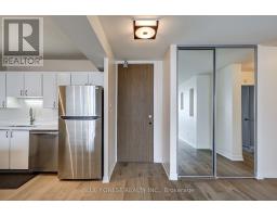 1705 - 389 DUNDAS STREET W - 11