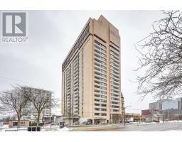 1705 - 389 DUNDAS STREET W - 44