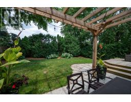 20 MEADOWVIEW ROAD - 25