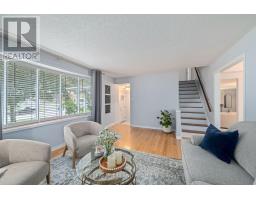20 MEADOWVIEW ROAD - 8