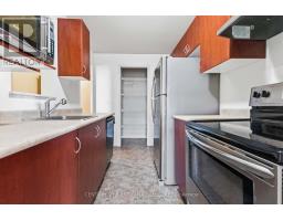 707 - 931 WONDERLAND ROAD - 21