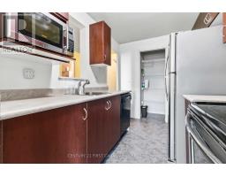 707 - 931 WONDERLAND ROAD - 6
