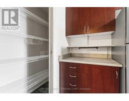 707 - 931 WONDERLAND ROAD - 9