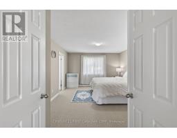 1185 SANDBAR STREET - 22