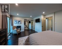 70 - 470 WILKINS STREET - 19