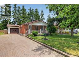 11 CORNELL CRESCENT - 28