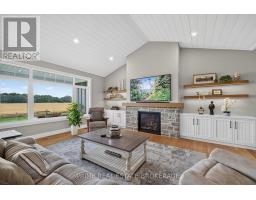124 LILA STREET - 8