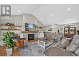 124 LILA STREET - 9