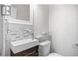 8 - 710 WONDERLAND ROAD S - 17