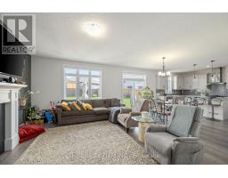 77 ACORN TRAIL - 12
