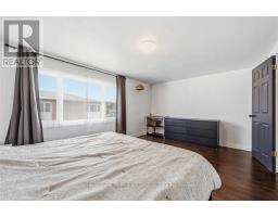 2B - 205 FANE STREET - 23