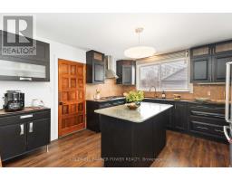 32 ANN STREET - 12