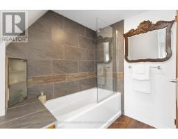 32 ANN STREET - 28